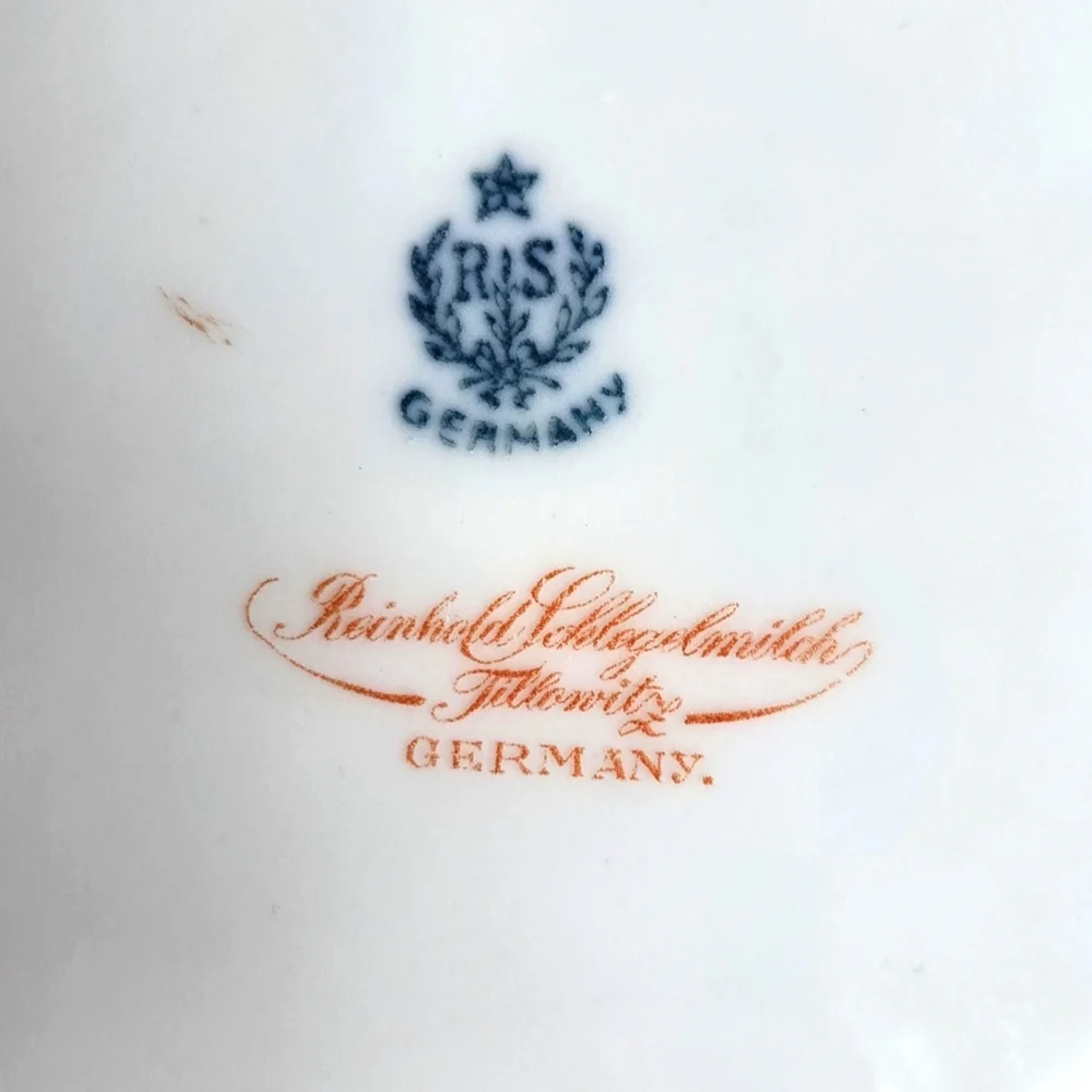 Vintage China RS Germany Tulips with Gold Leaf Edge - Picture 2 of 8